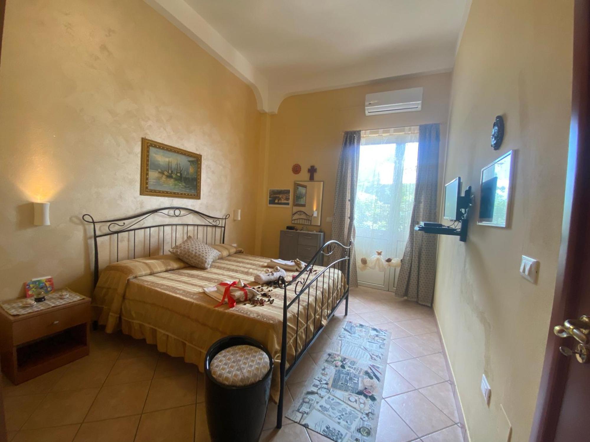 Casetta Pinetamare Tropea Luaran gambar